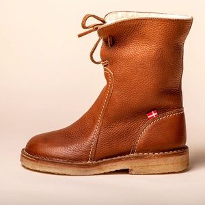 Arhus boot by Duckfeet, size 7.